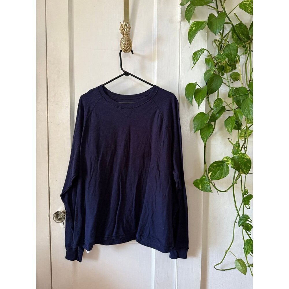 Hanes Ultimate men’s size 2x-large blue long sleeve shirt